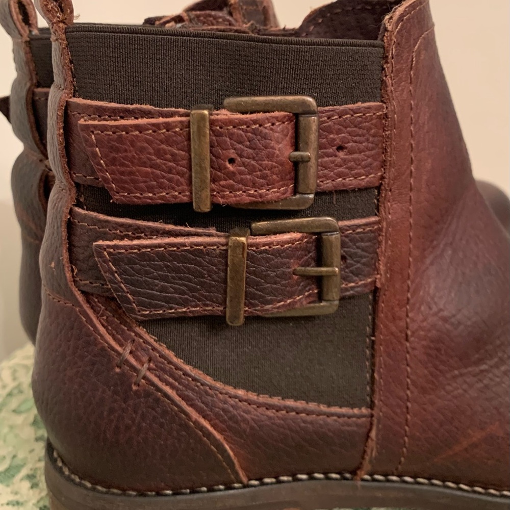Fat Face boots. Size 9.  Deep brown leather. Side zip. Very good condition! - Picture 4 of 10